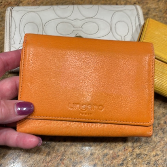 Lot of 4 wallets , LV, Coach, Ungaro, Furla - Picture 8 of 15